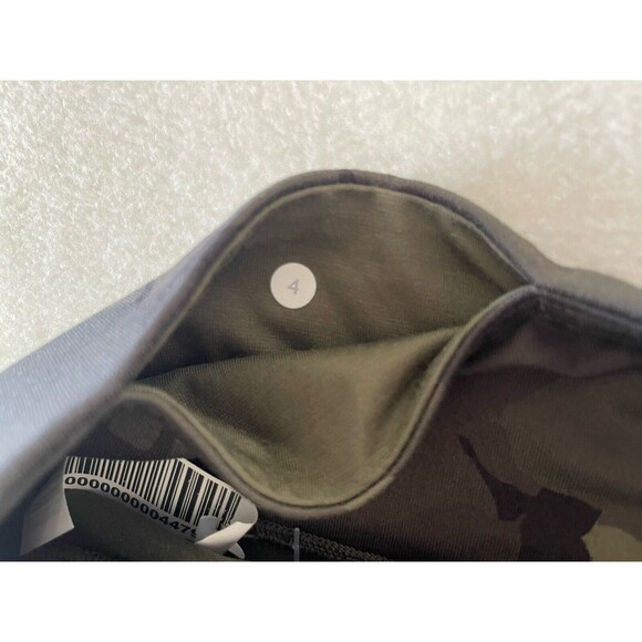 Lululemon Under Palm Party Fatigue Green Black Luon Camo Legging Pant Size 4 - Picture 2 of 8